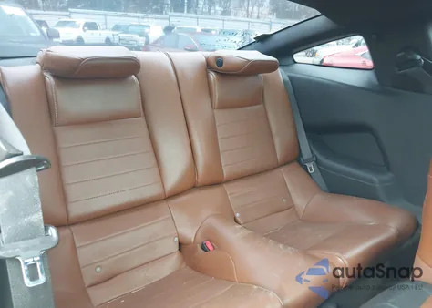 2013 Ford Mustang V6 Premium from USA, damaged, VIN 1ZVBP8AM4D5262226